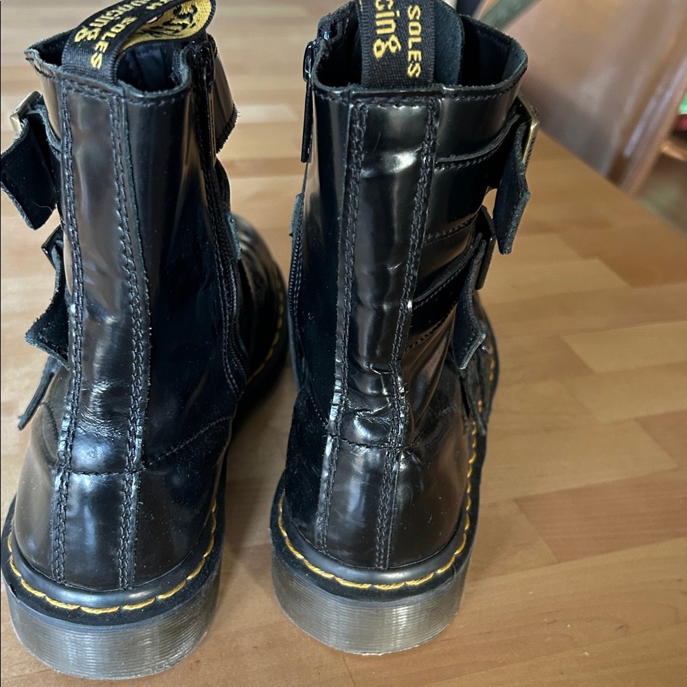 Dr. Martens Black Blake II - Picture 4 of 9
